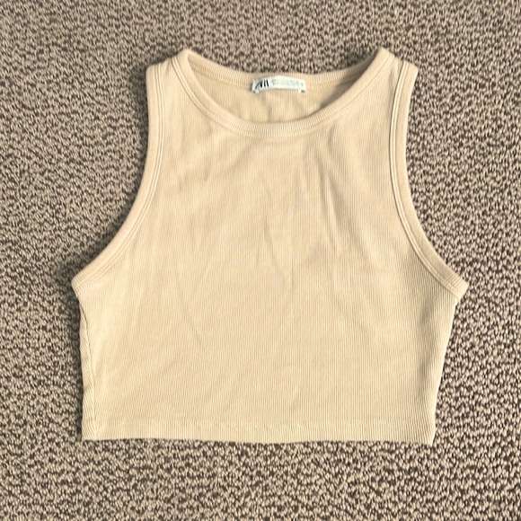 Zara Tops - Zara beige crop top